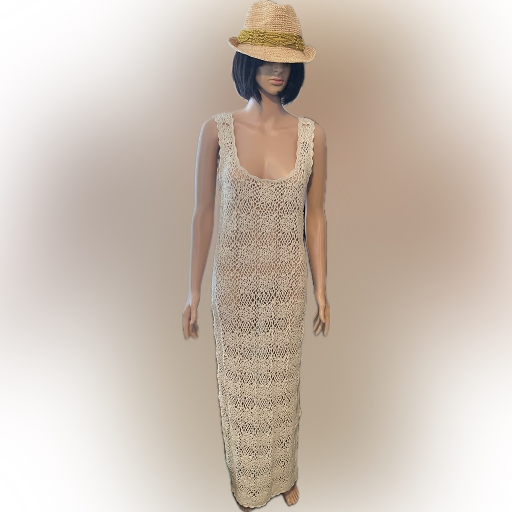 Have to see!  Vintage Newport News Crochet Maxi Dress